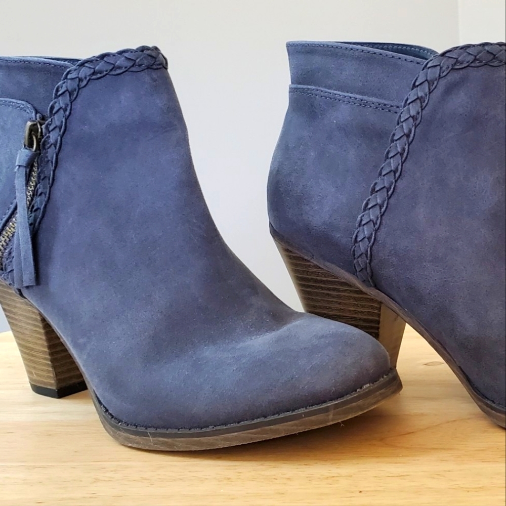 Mia Blue boots